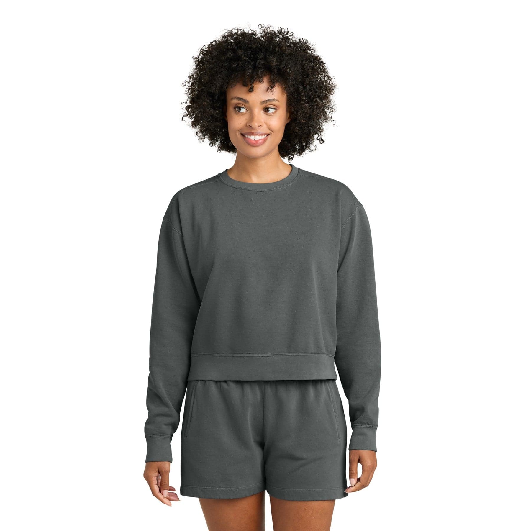 Plain pepper women's garment-dyed mid-length crewneck sweatshirt, front view